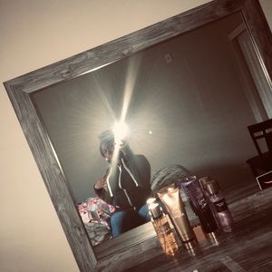 Meet your Posher, Desinay